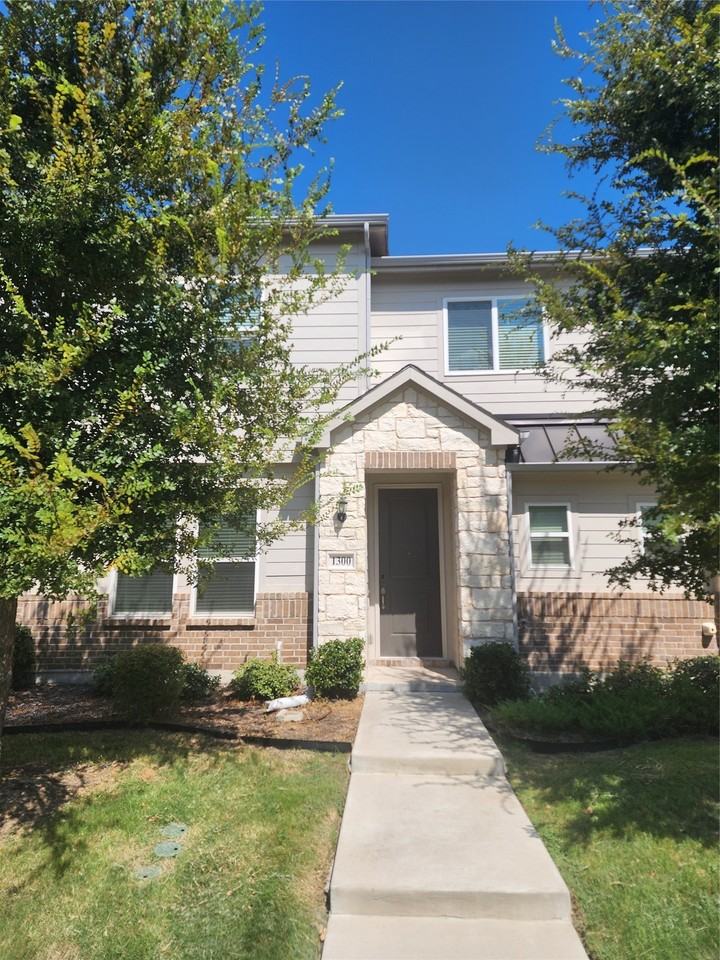 1300 Pebblebrook Dr - Photo 7 of 11