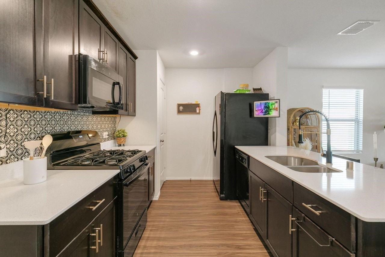 448 Blue Crow Ln - Photo 6 of 30