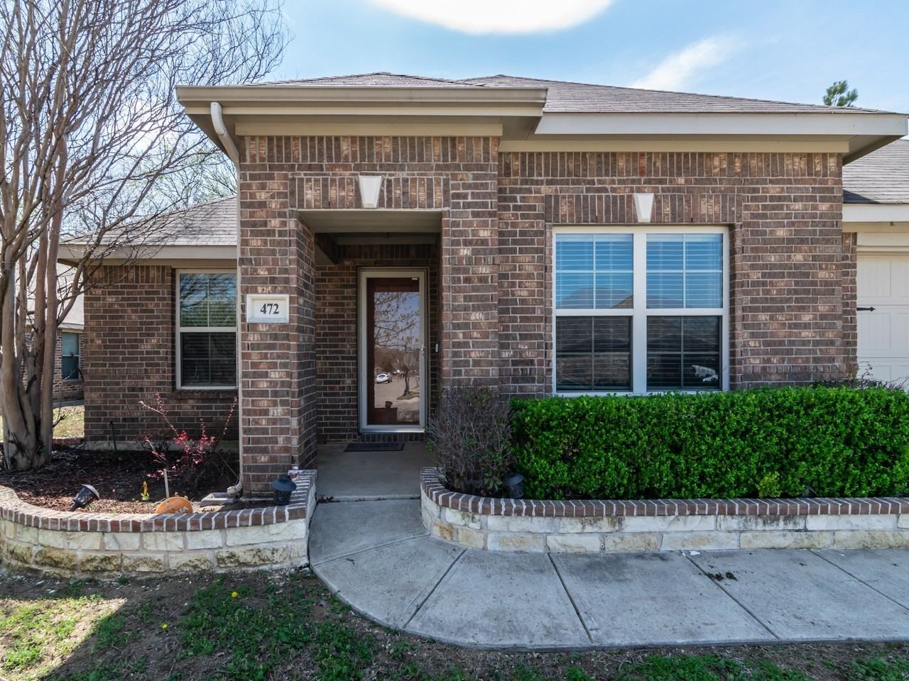 472 Northbrook Ave - Photo 4 of 34
