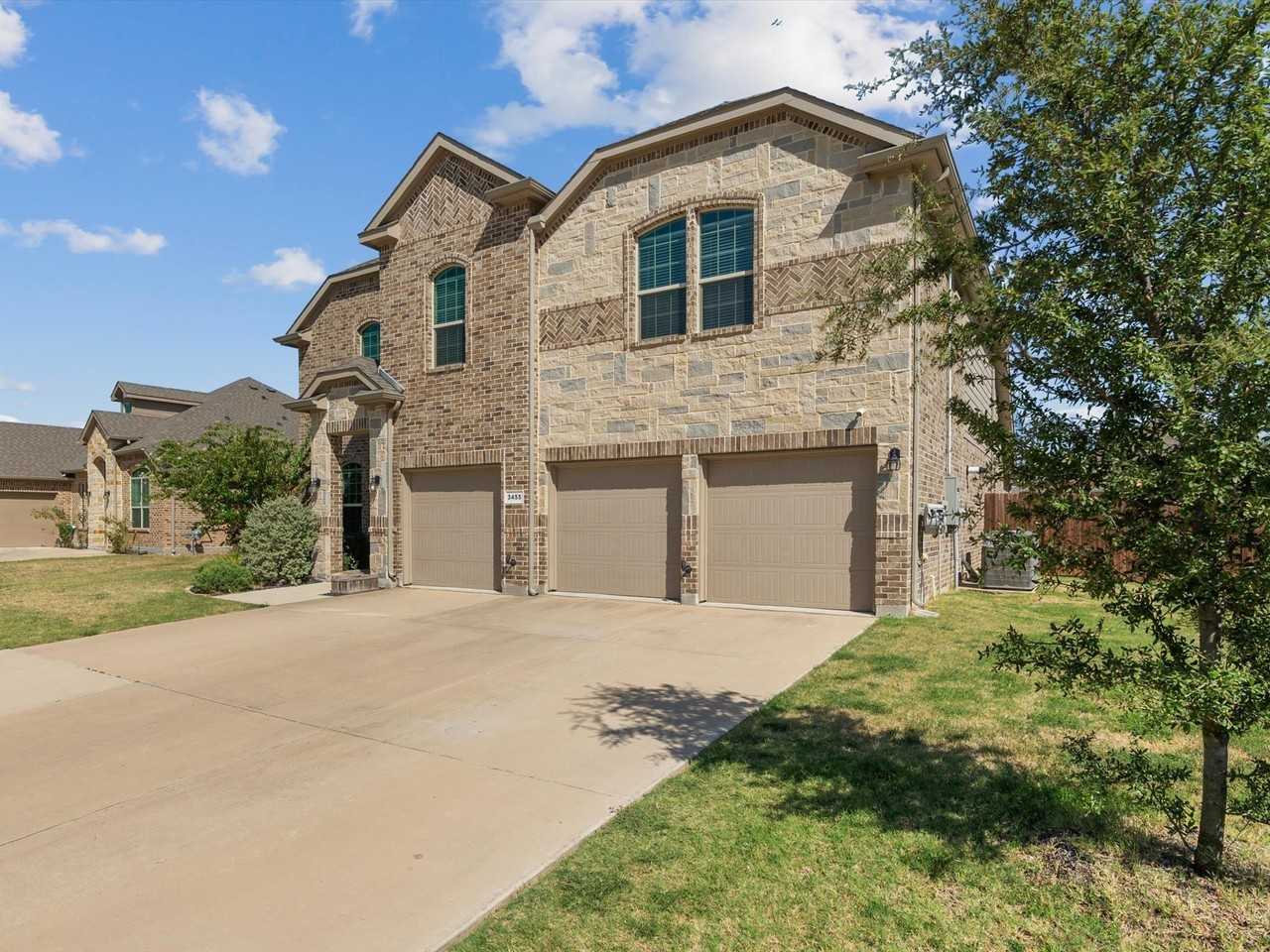 3455 Hidden Hollow Dr - Photo 3 of 38