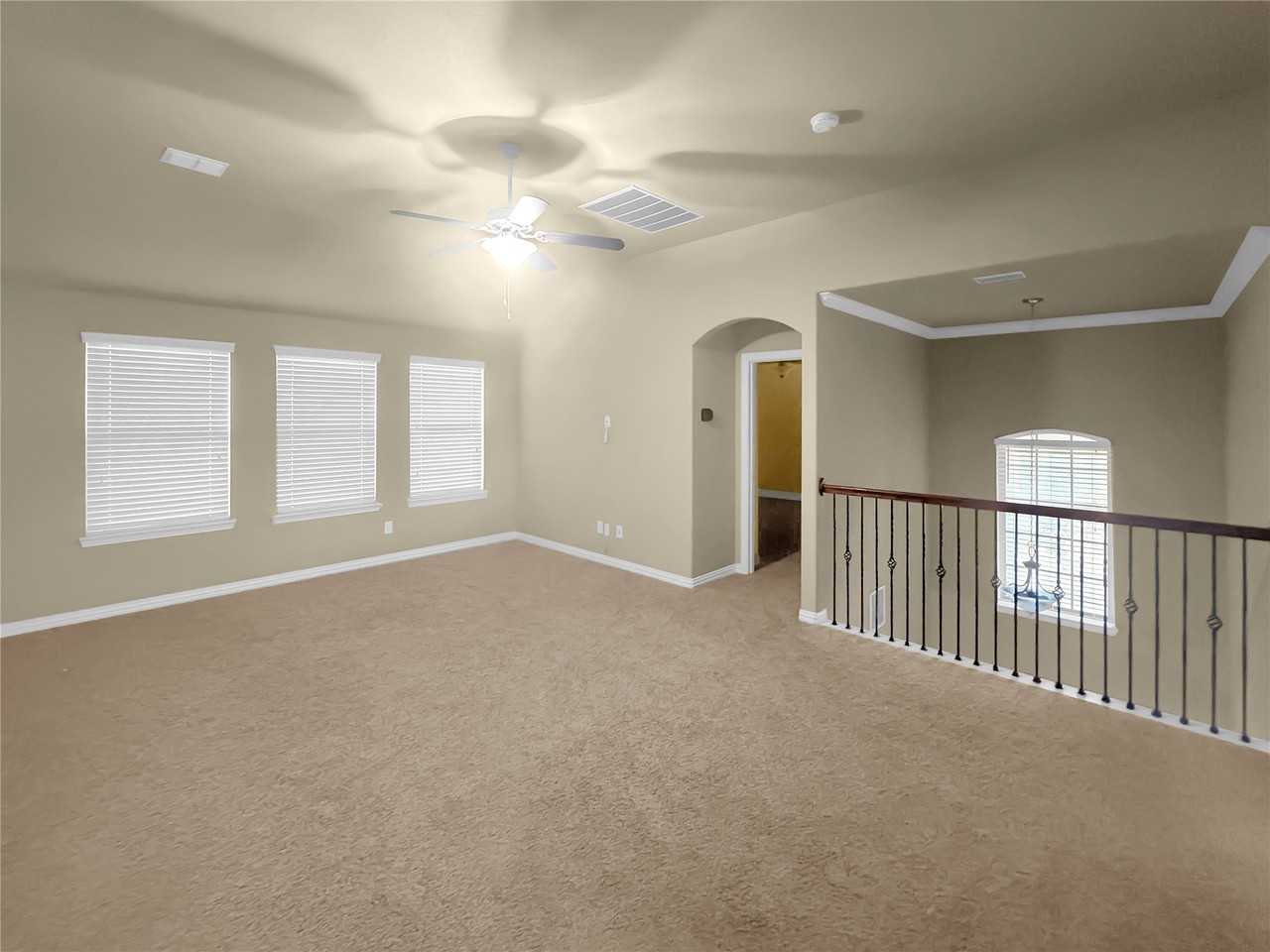 909 Blanco Ln - Photo 6 of 10