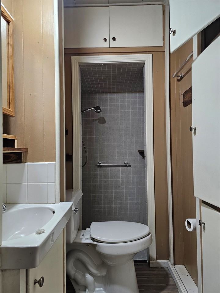 2515 Denison St - Photo 5 of 7