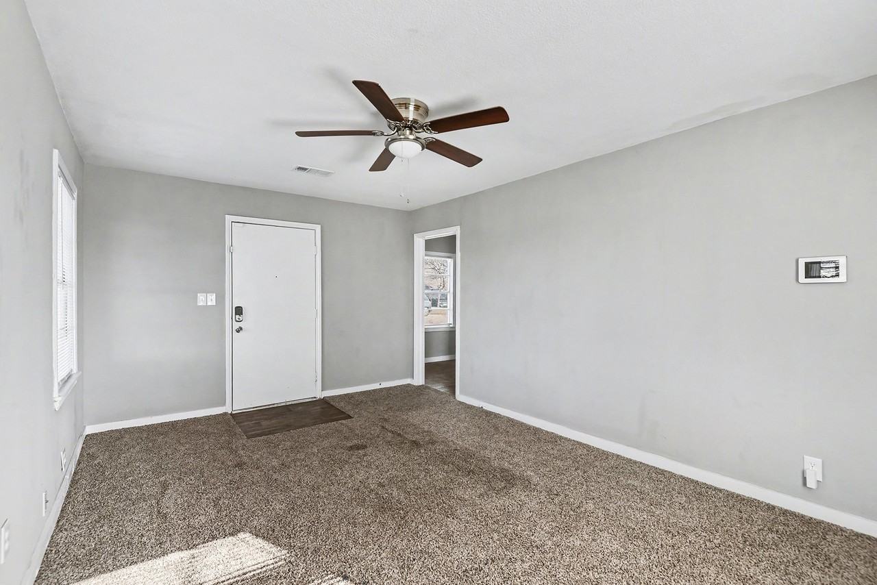5129 Penrod Ct - Photo 6 of 24