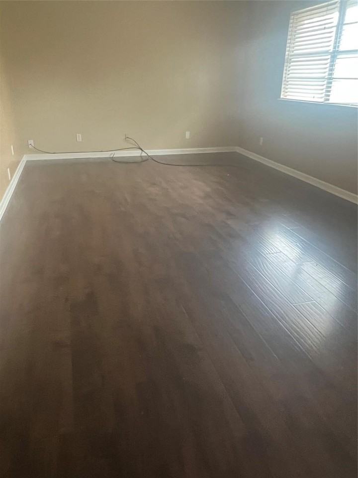 3117 S 22nd St - Photo 4 of 16