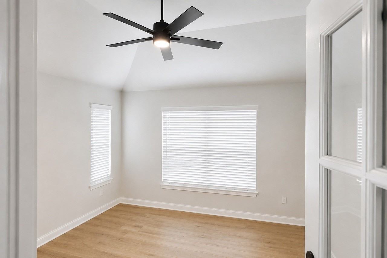 5225 Rowlan Row - Photo 3 of 9
