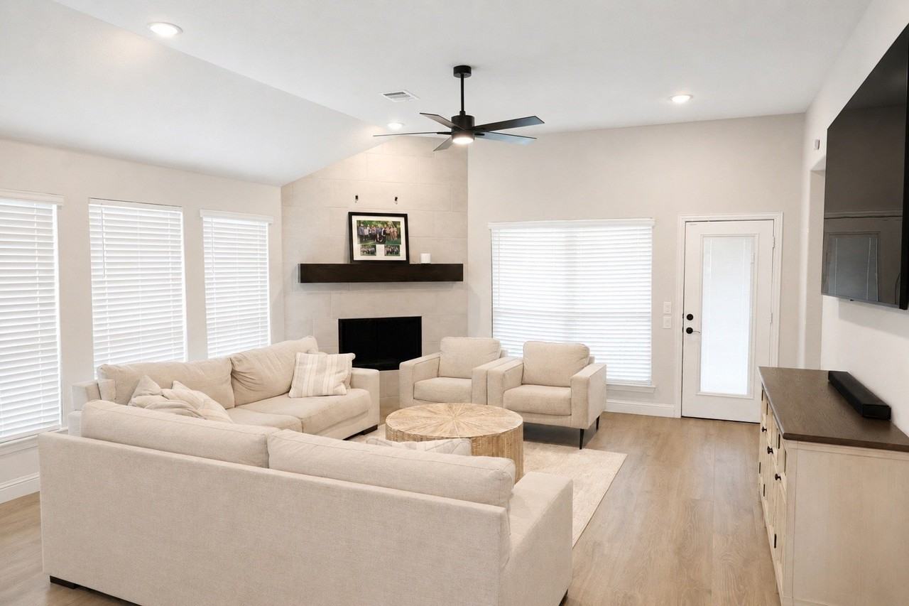 5225 Rowlan Row - Photo 7 of 9