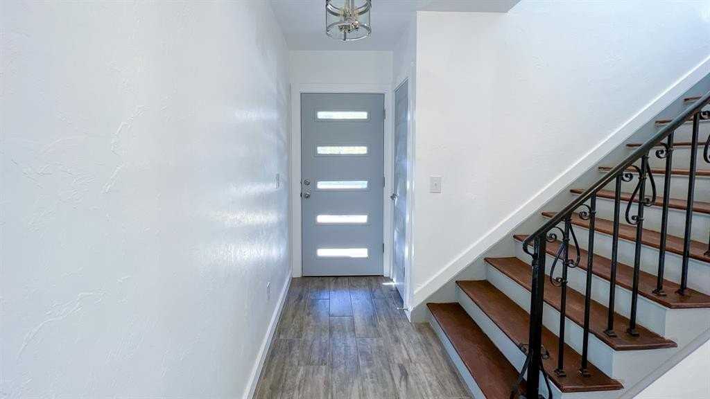 3012 N Venice Blvd - Photo 5 of 49