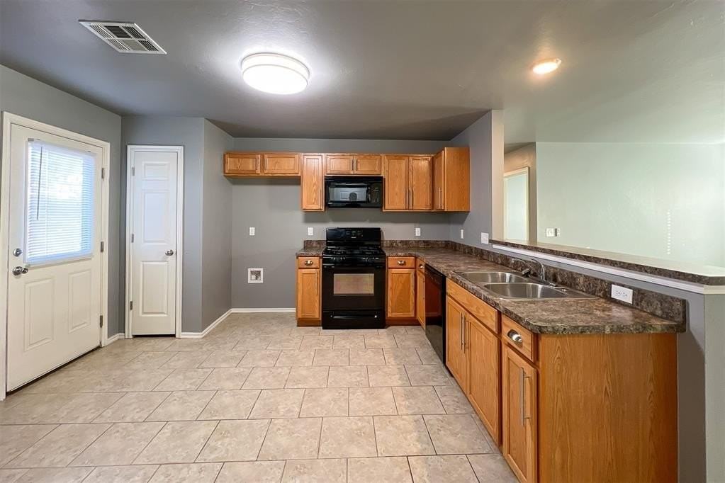 7802 Bennie Ter - Photo 6 of 24