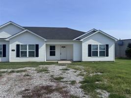 featured image of 515 Hilton Ct #B