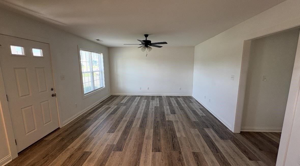 1266 Magnolia St - Photo 3 of 10