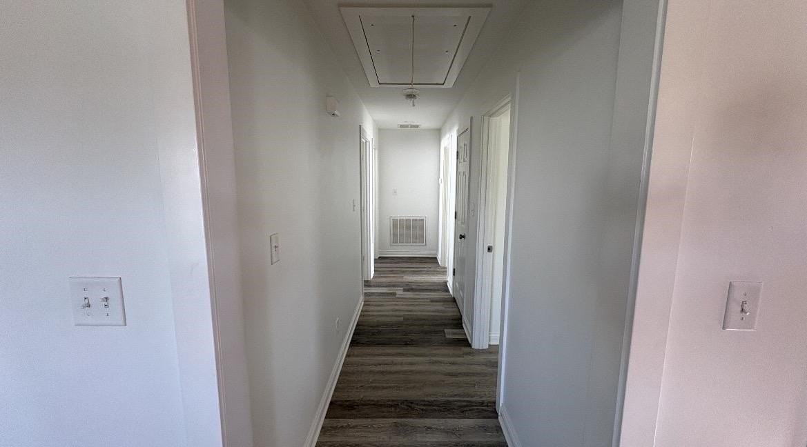 1266 Magnolia St - Photo 5 of 10