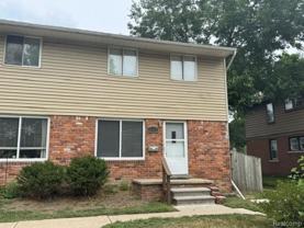 309 E Farnum Ave - Photo 1 of 1