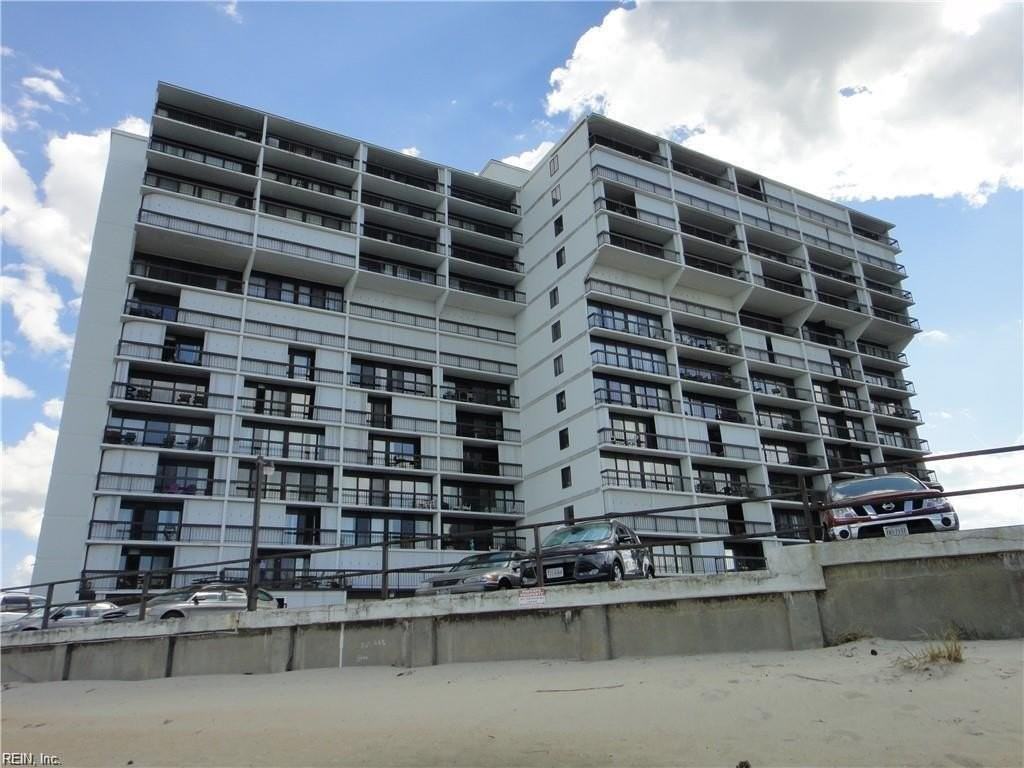 3558 Shore Dr #305 - Photo 4 of 16