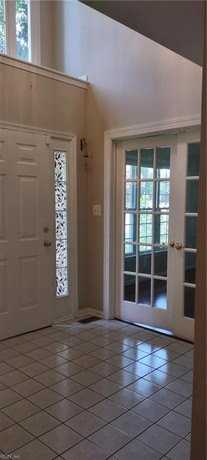 110 Liberty Dr - Photo 3 of 43