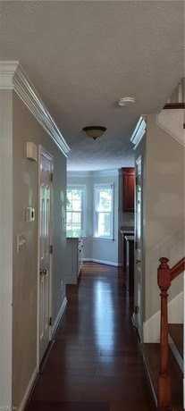 110 Liberty Dr - Photo 4 of 43