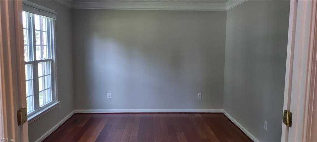 110 Liberty Dr - Photo 6 of 43