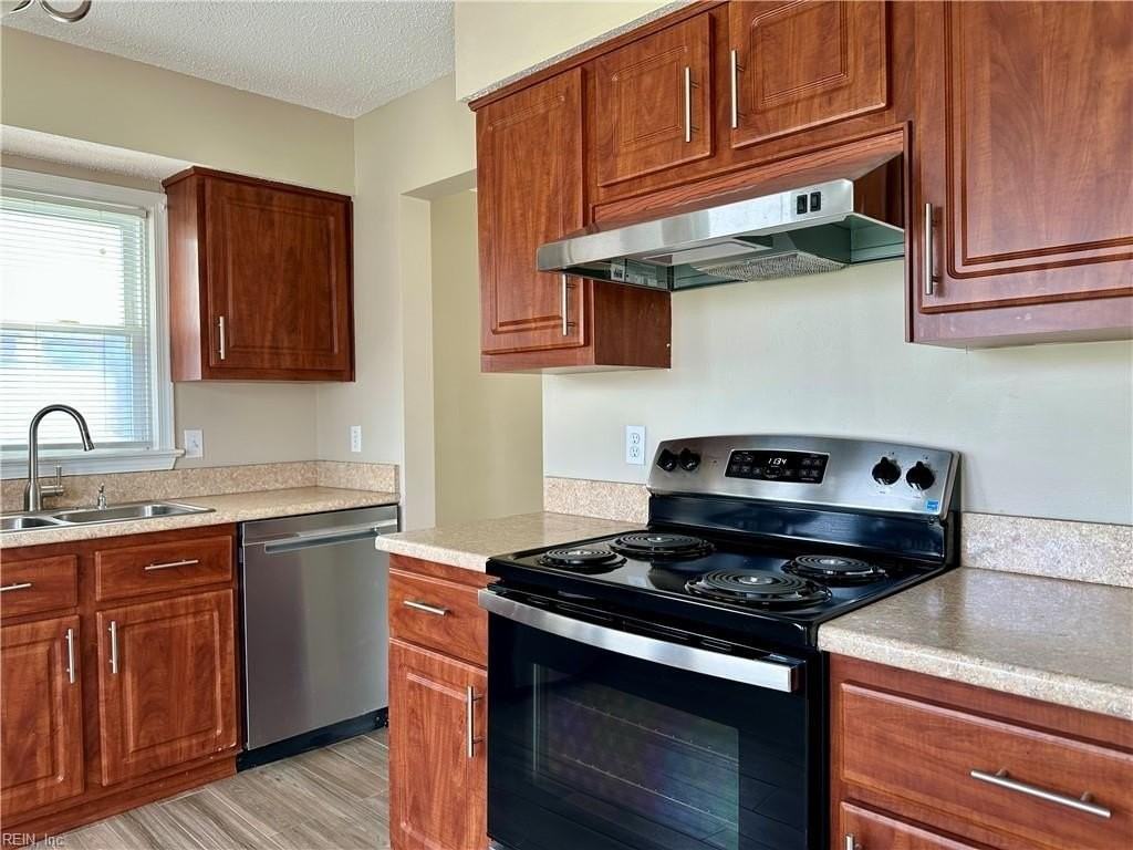 3845 Tiffany Ln - Photo 6 of 31