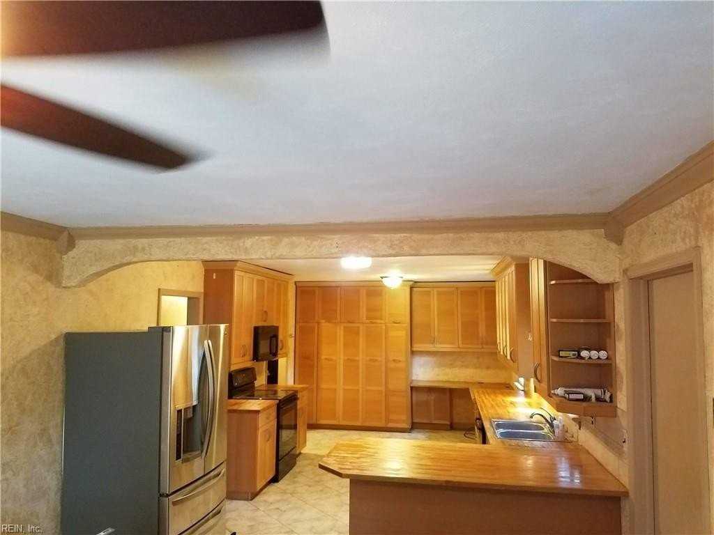 832 Lesner Ave - Photo 2 of 8