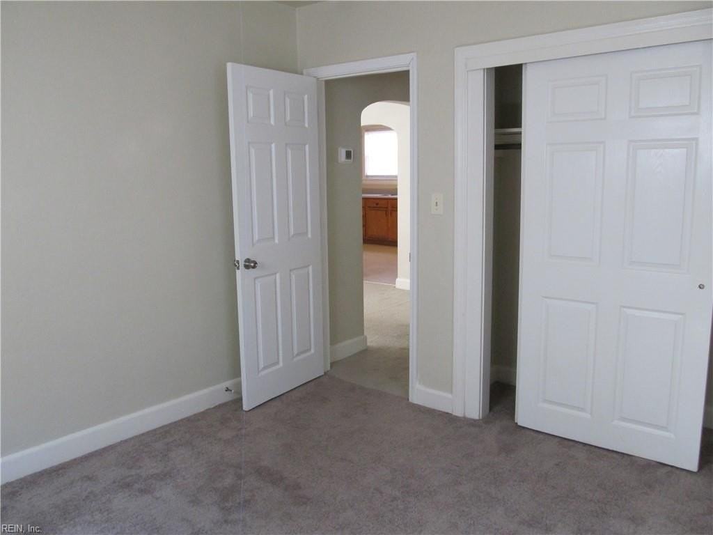 5005 Winchester Dr - Photo 5 of 16