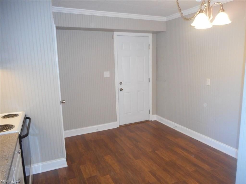 1208 Montague St - Photo 7 of 14