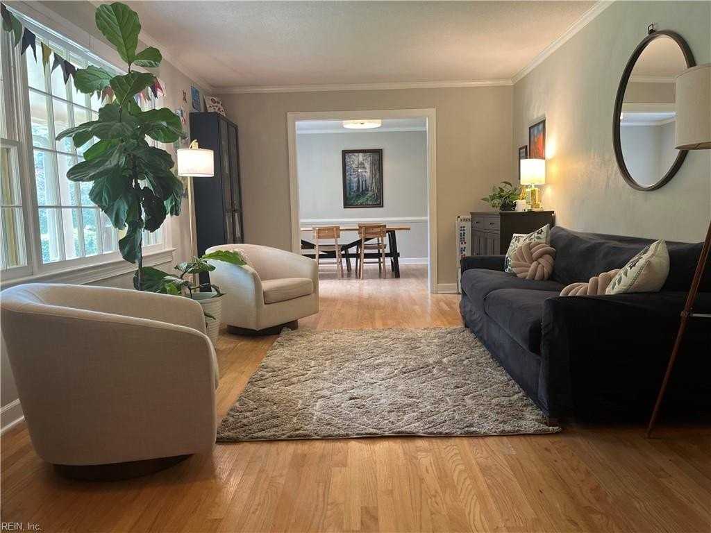 805 Winthrope Dr - Photo 5 of 25
