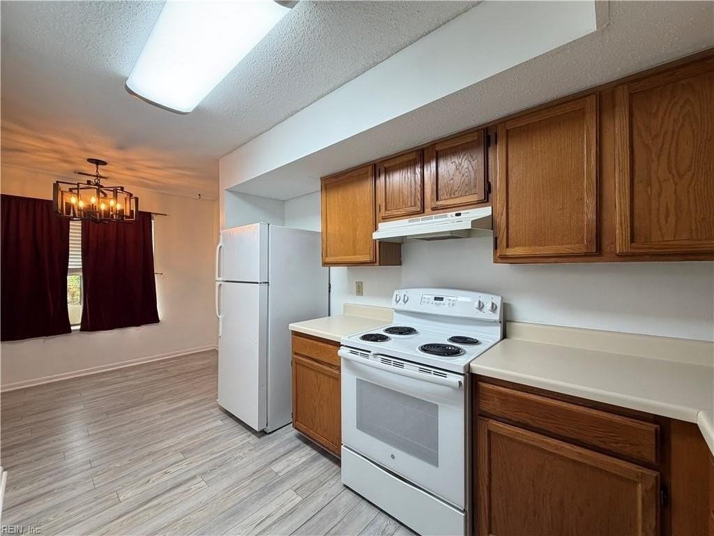 4396 Silverleaf Dr - Photo 5 of 18
