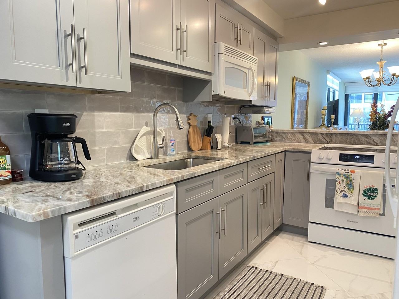 2 Royal Palm Way #101 - Photo 5 of 24