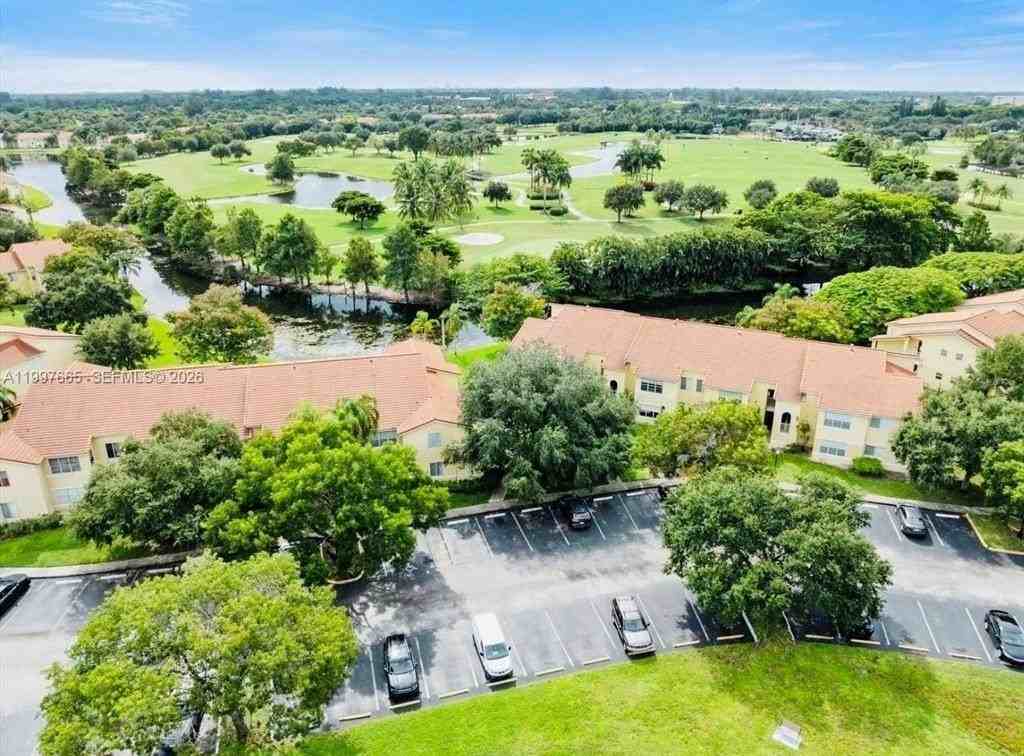 12620 Vista Isles Dr #1025 - Photo 3 of 5