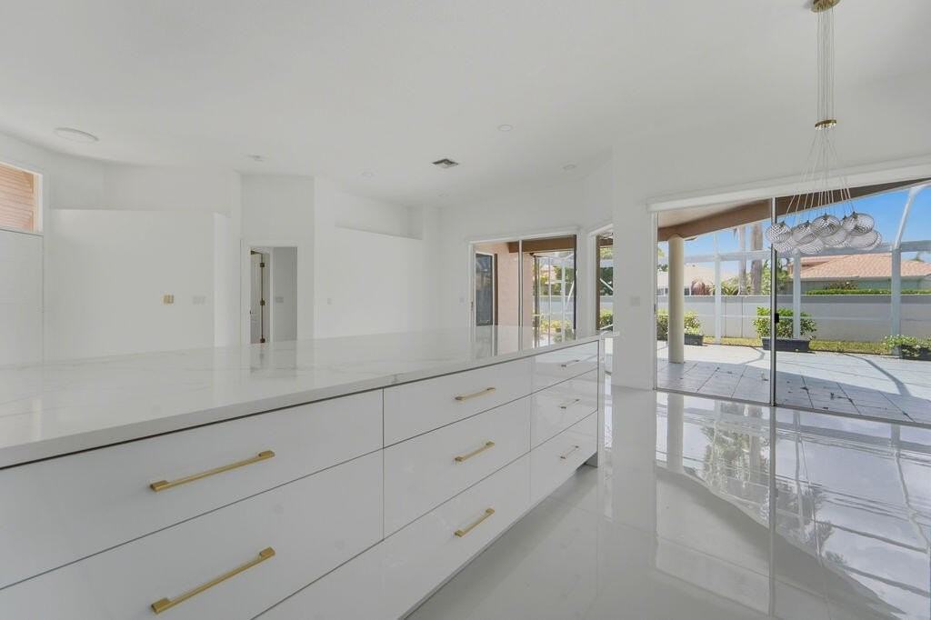 8213 Quail Meadow Trce - Photo 4 of 36