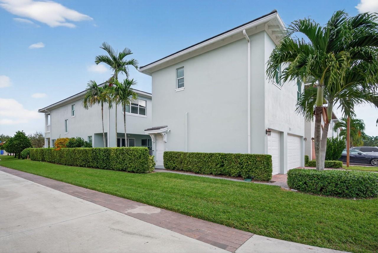 4029 Faraday Way - Photo 4 of 50