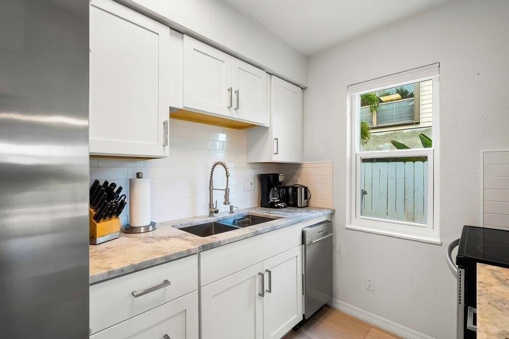 336 Hernando St #C - Photo 4 of 10