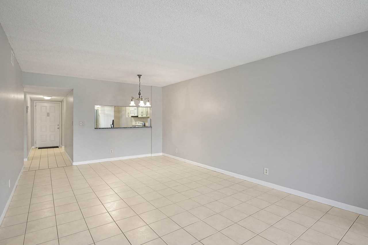 7593 Tahiti Ln #106 - Photo 4 of 36
