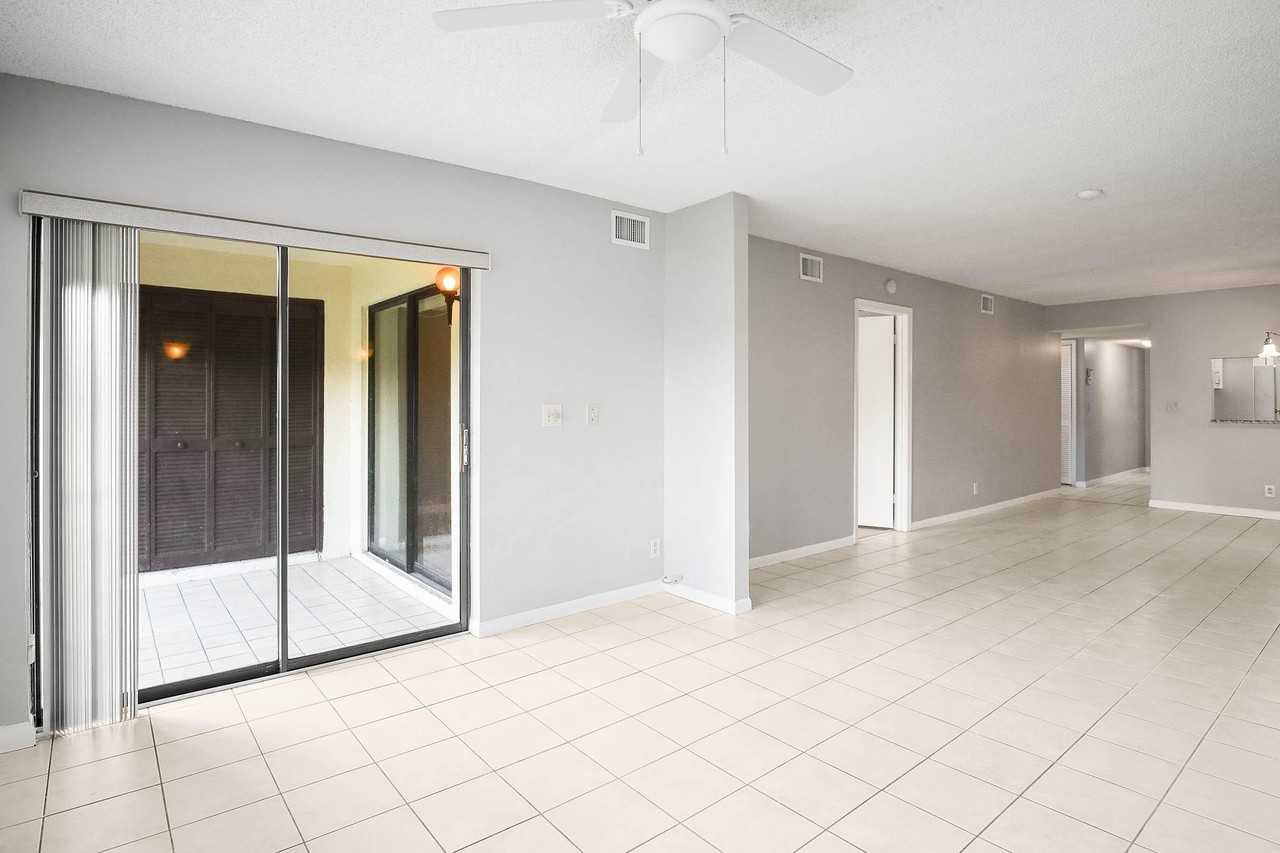 7593 Tahiti Ln #106 - Photo 6 of 36