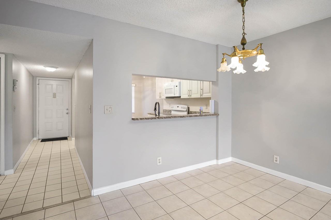 7593 Tahiti Ln #106 - Photo 7 of 36
