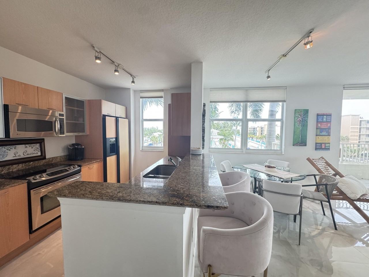 100 Ne 6th St #307 - Photo 6 of 34
