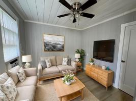 featured image of 200 Park Ave #6