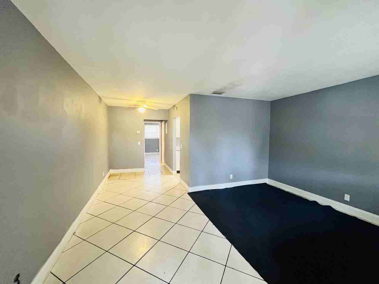 635 Sw 20th Ct #9B - Photo 2 of 4