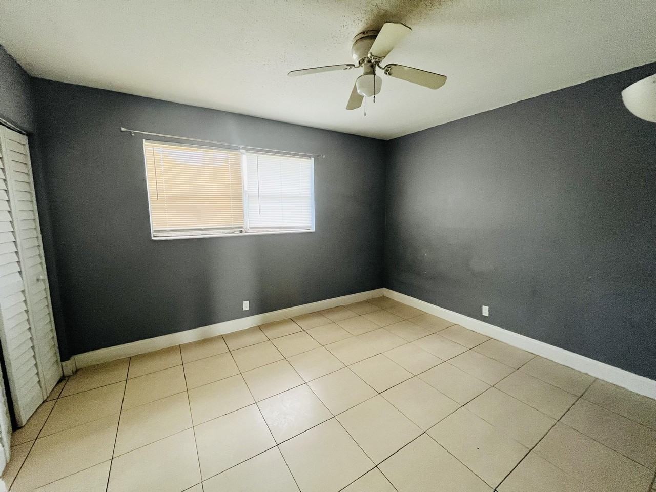 635 Sw 20th Ct #9B - Photo 4 of 4