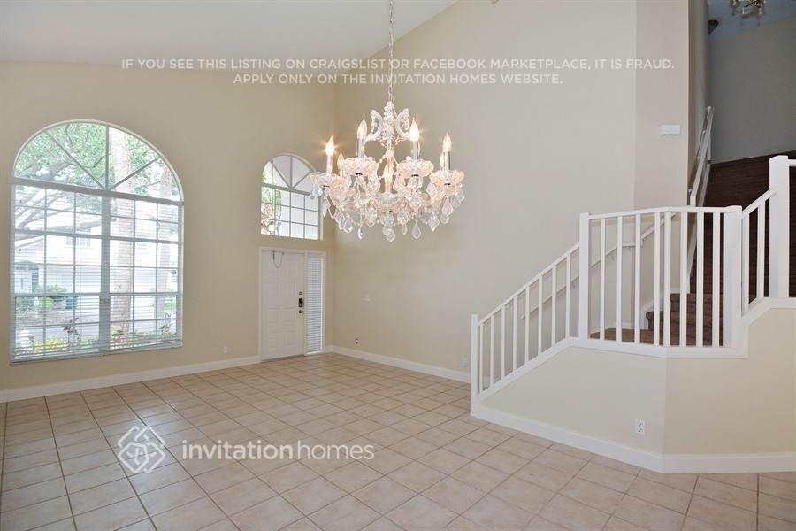 8556 Nw 57th Dr - Photo 2 of 20