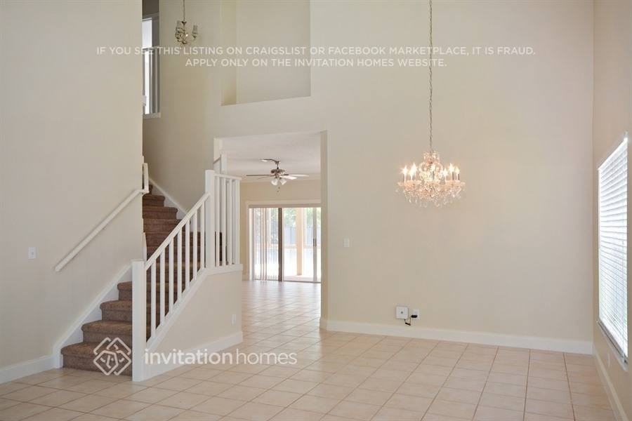 8556 Nw 57th Dr - Photo 3 of 20