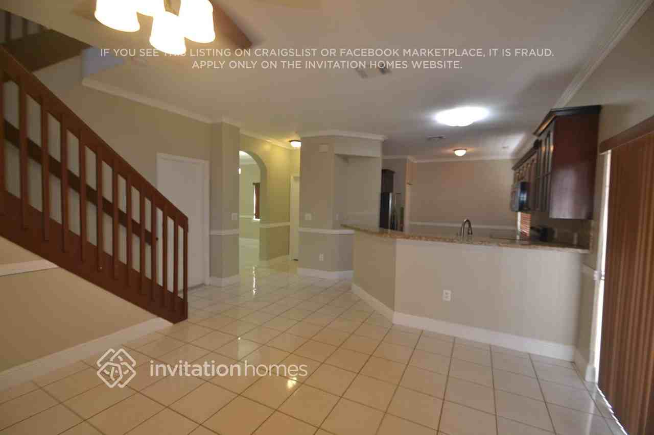 15270 Sw 46th Ct - Photo 3 of 14