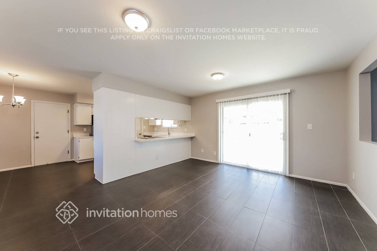 3518 W Shangri La Rd - Photo 5 of 15