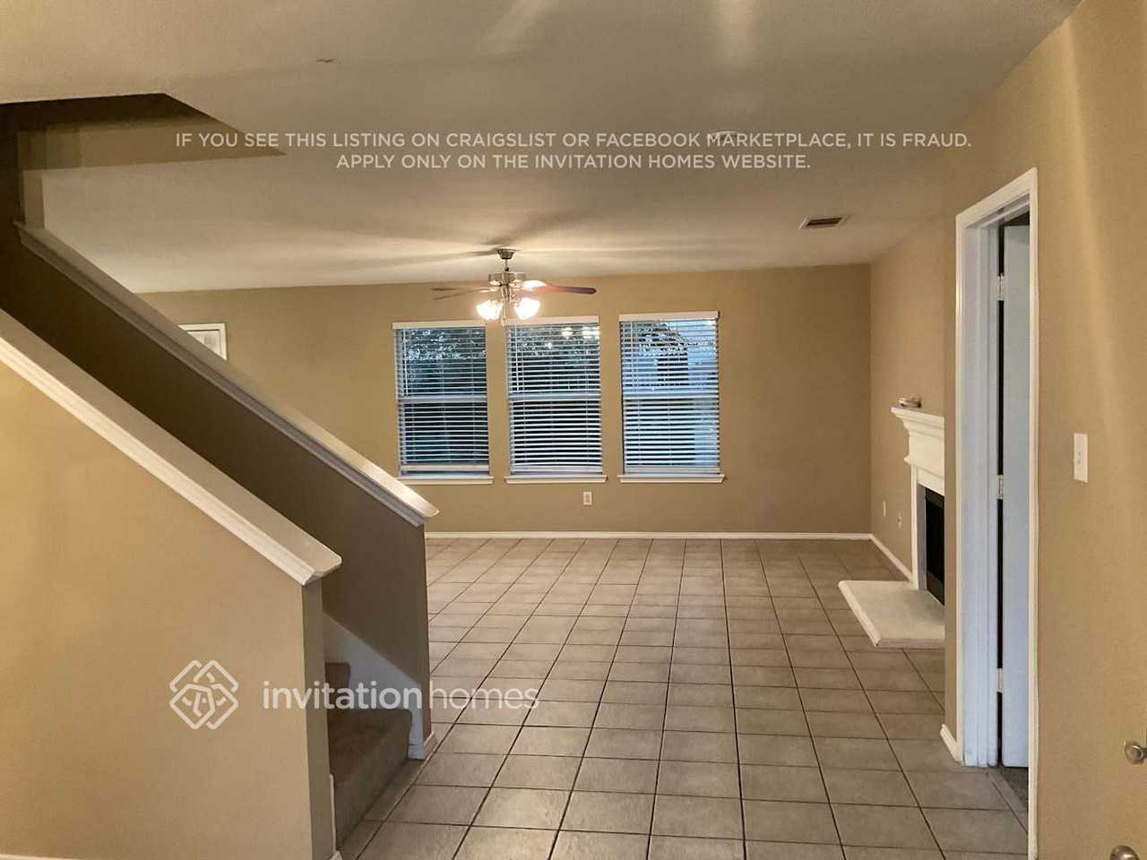 1002 Chatham Ln - Photo 5 of 18