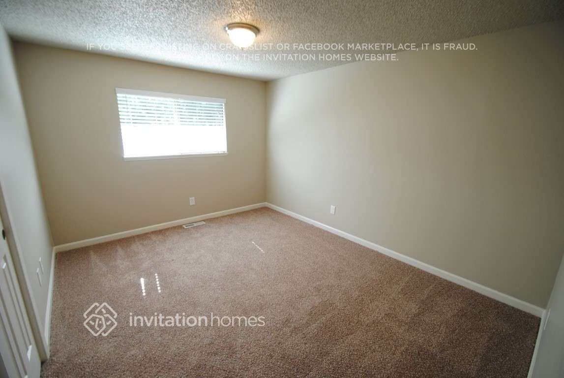 12813 53rd Ave Ne - Photo 7 of 14