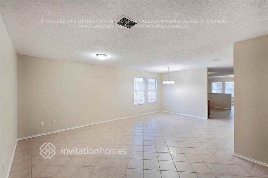4604 Bellcrest Dr - Photo 7 of 20