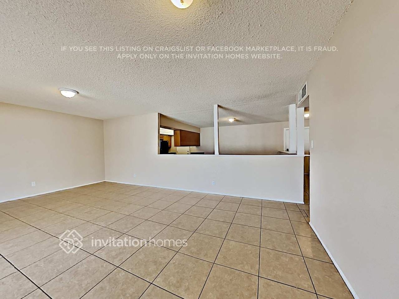 7502 W Indianola Ave - Photo 5 of 21