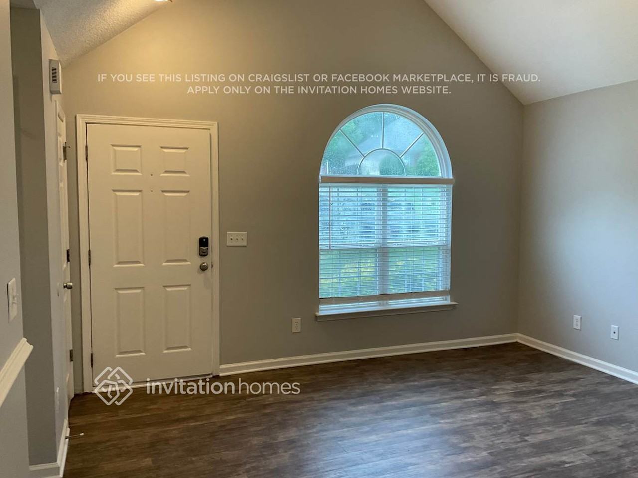 915 Jordans Pond Ln - Photo 2 of 17