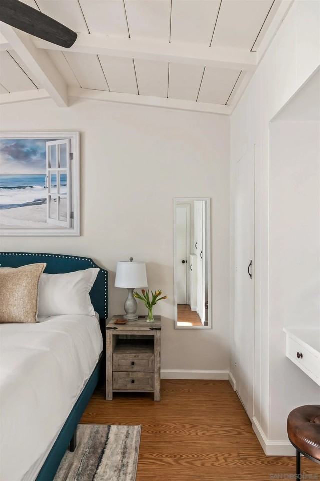 319 Nautilus St - Photo 6 of 22