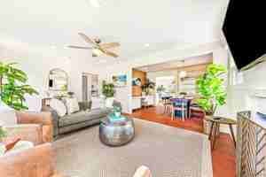 featured image of 723 Arenas St