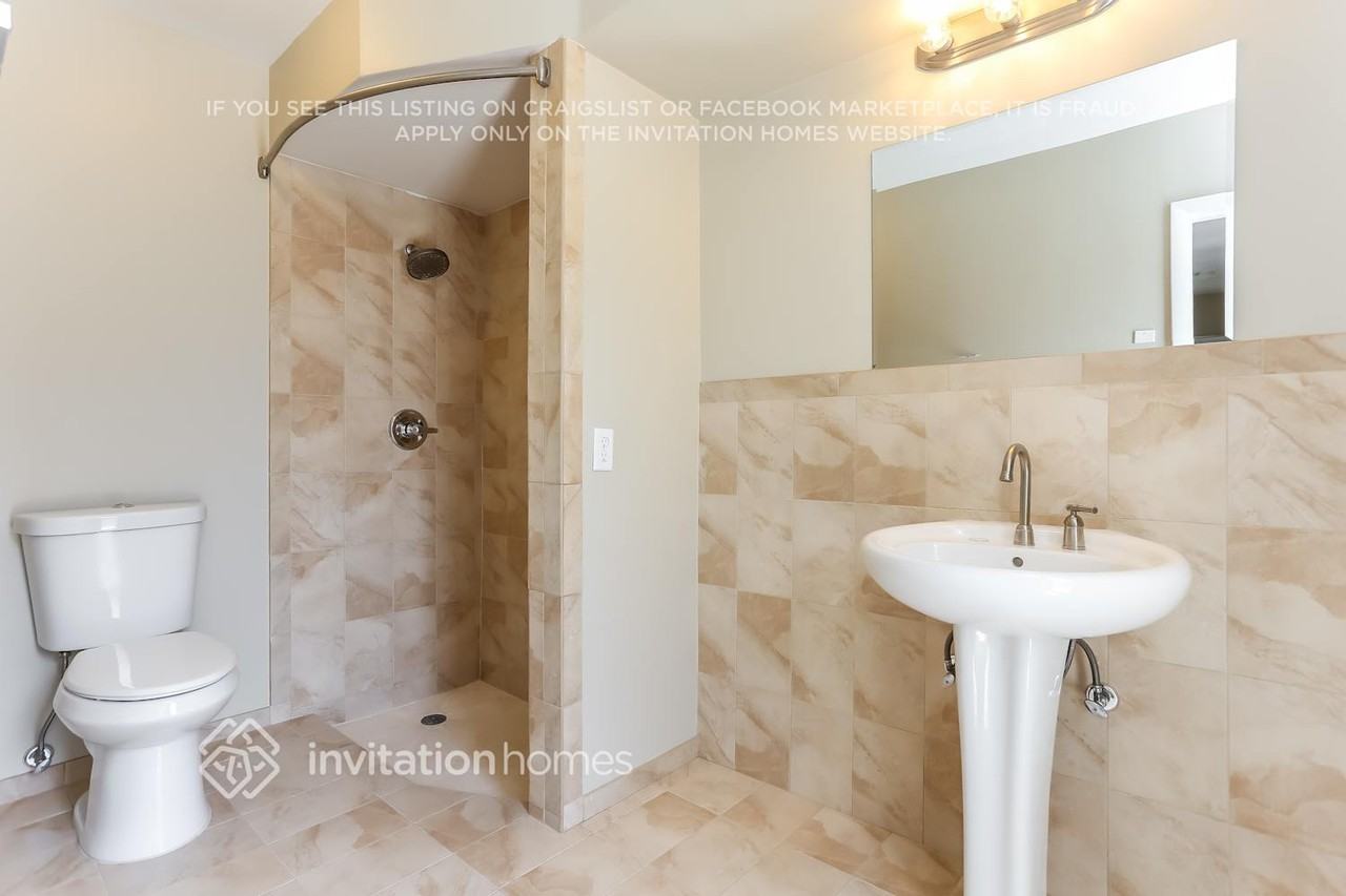 10900 Nw 19th St - Photo 5 of 10